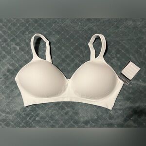 Perfect Neckline Bra - White
